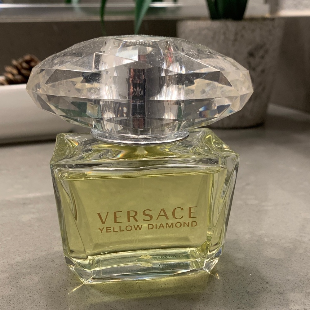 Versace Yellow Diamond Fragrance Bottle
